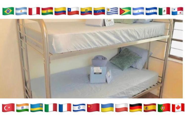 On A Budget - Free Dinner -coffee - Tea - Every Day-female Only Dorms - Men Only Dorms - Under New Management Auberge de jeunesse *